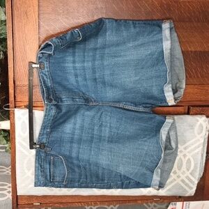 M5 Roll cuff denim shorts 30 plus